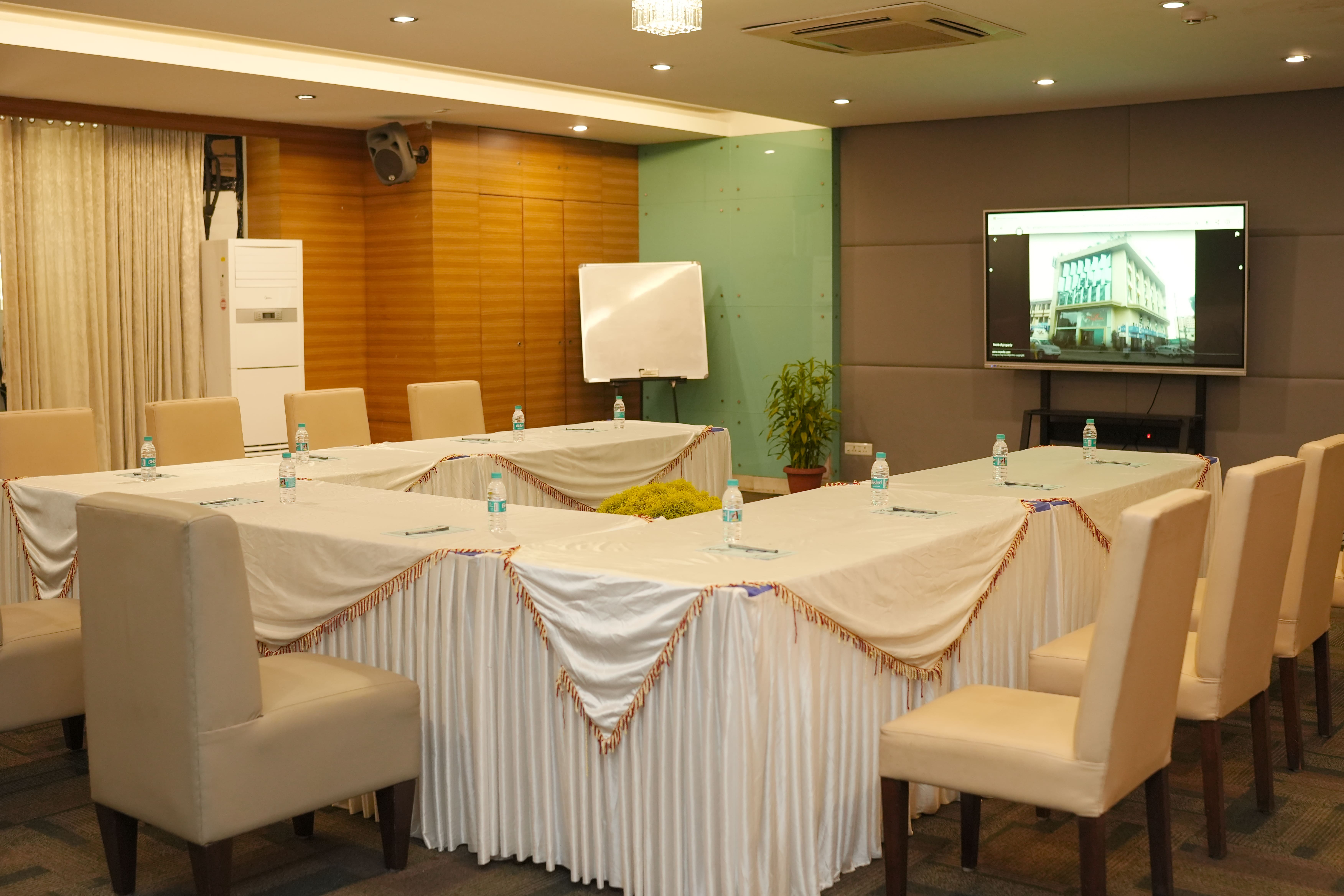 Pearl Hall Decoration